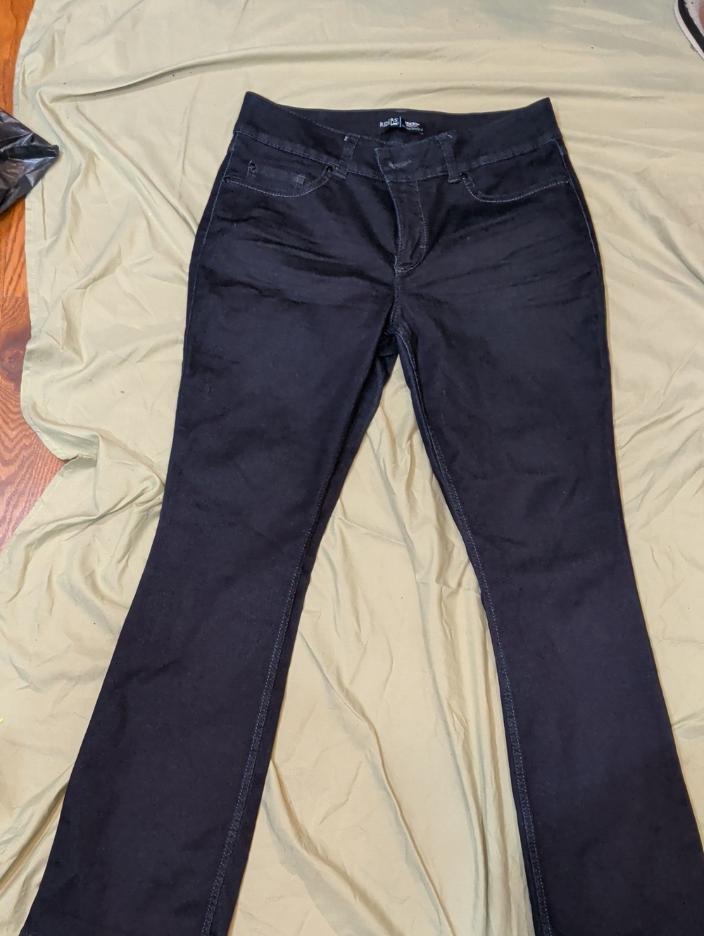 Black Women's Jeans - Slim Bootcut